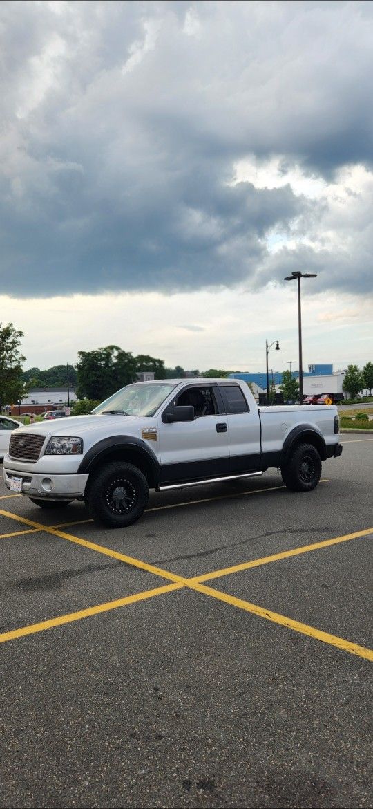 2006 Ford E-150