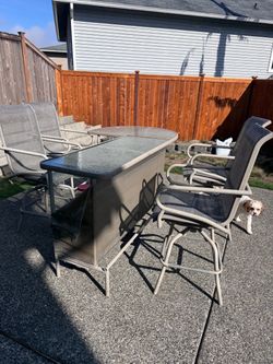 Outdoor Patio Table and Chair Set