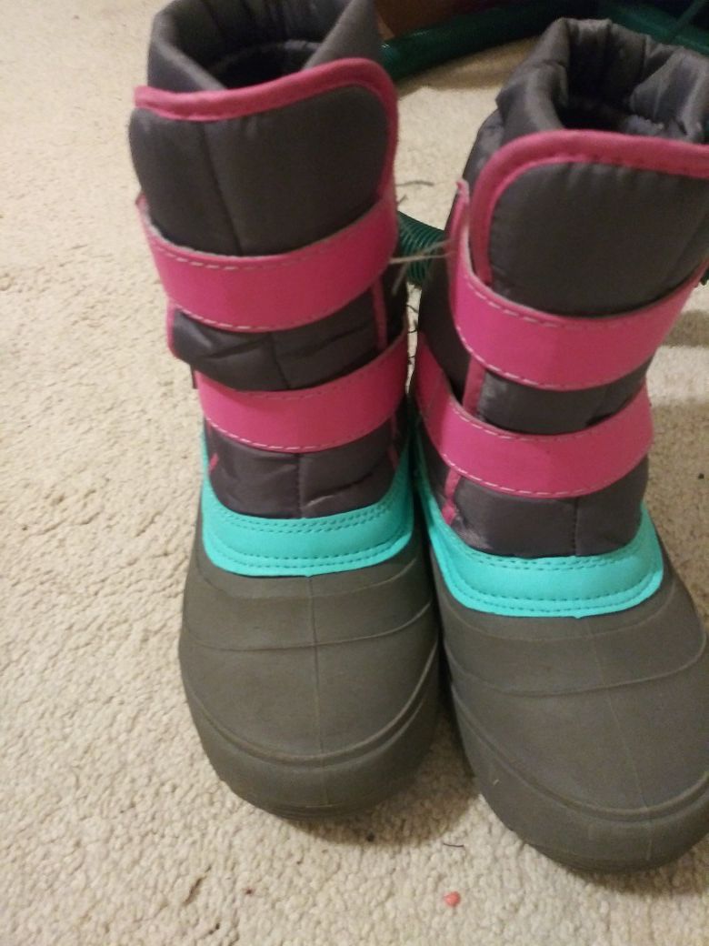 Size 2 Girls Snow boots and London Fog coat