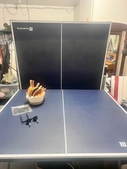 Full size folding Ping Pong table- new net & balls