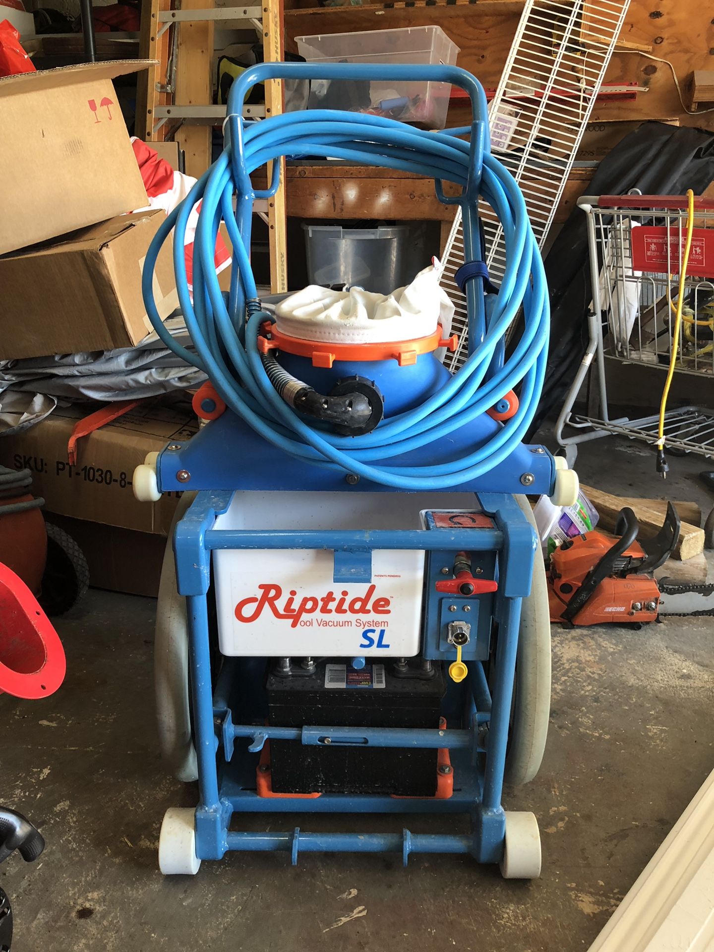 Riptide sl professional pool vacuum