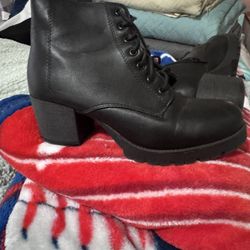 Women’s Black Short Boot