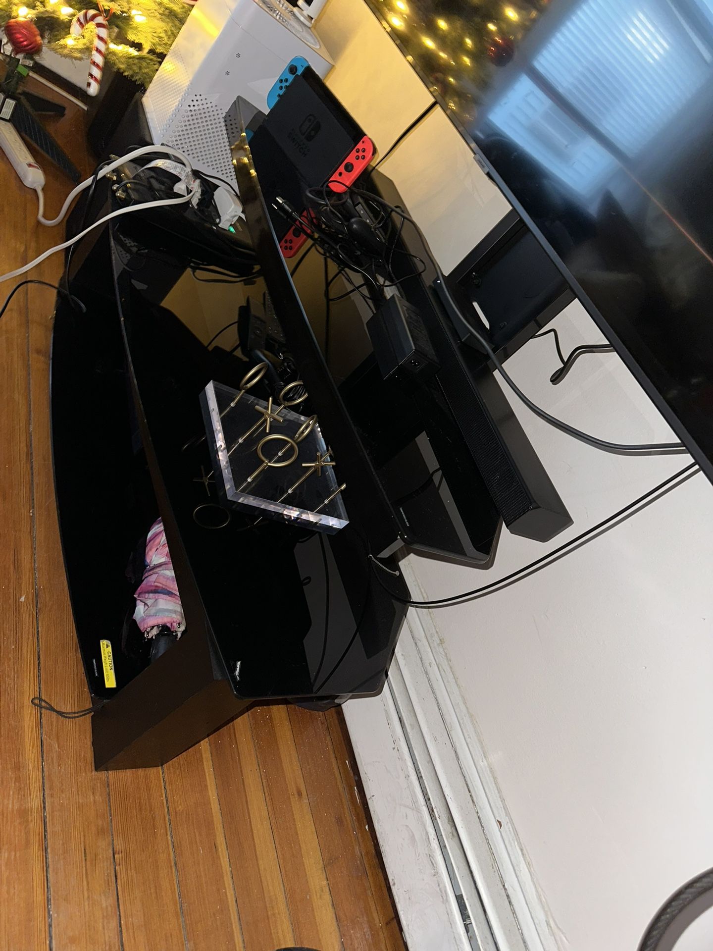 Tv Stand Up To 75in