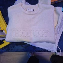 HONOR THE GIFT HAND KNITTED CARTAGEN