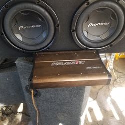Pioneers 10s With 2500.1 majestic Amp