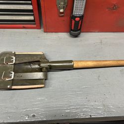 Entrenching Tool