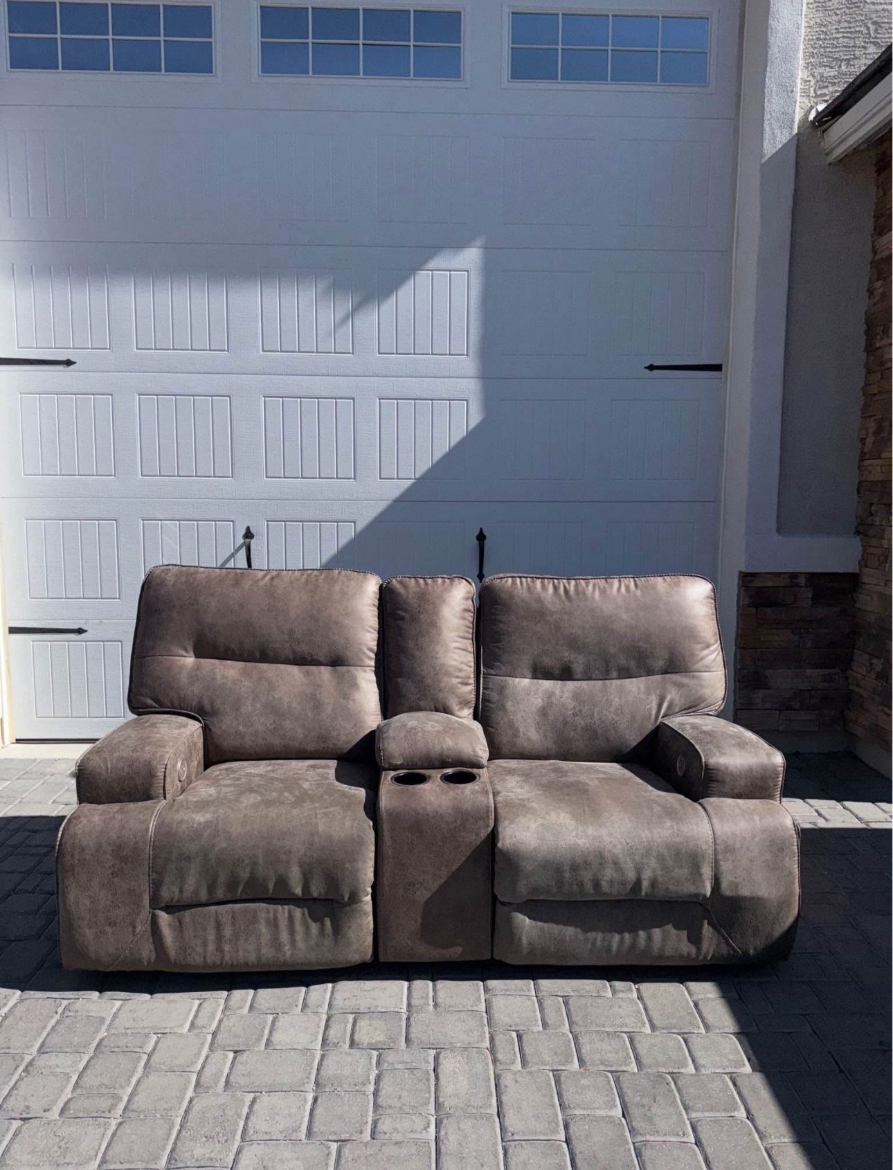 ashley furniture love seat electric recliner with usb ports