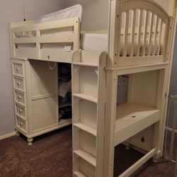 Loft Bed/ Bunk Bed
