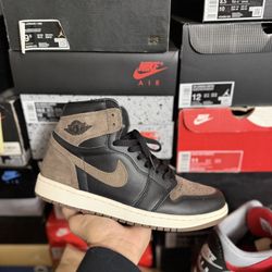 Jordan Palomino 1s size 8.5 VNDS 