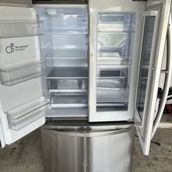 Nice LG Refrigerator 