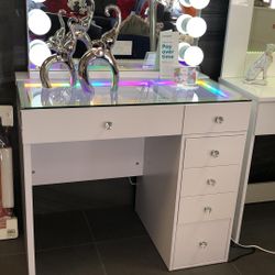 Vendo Vanity Nuevo, Escríbeme Para Detalles 