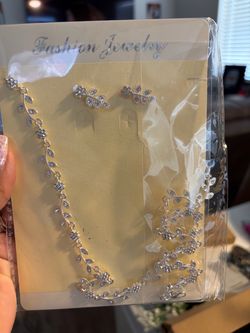 New Bridal Jewelry & Hair Accessories – Necklace Sets, Hair Pins & Comb