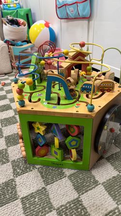 FREE Wooden Activity Cube / Play Center for Babies & Toddlers
