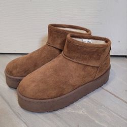 SO Chunky Low Top Warm Faux Fur Boots