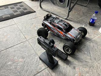 2.5 Traxxas Rustler Nitro Truck Open To Trades