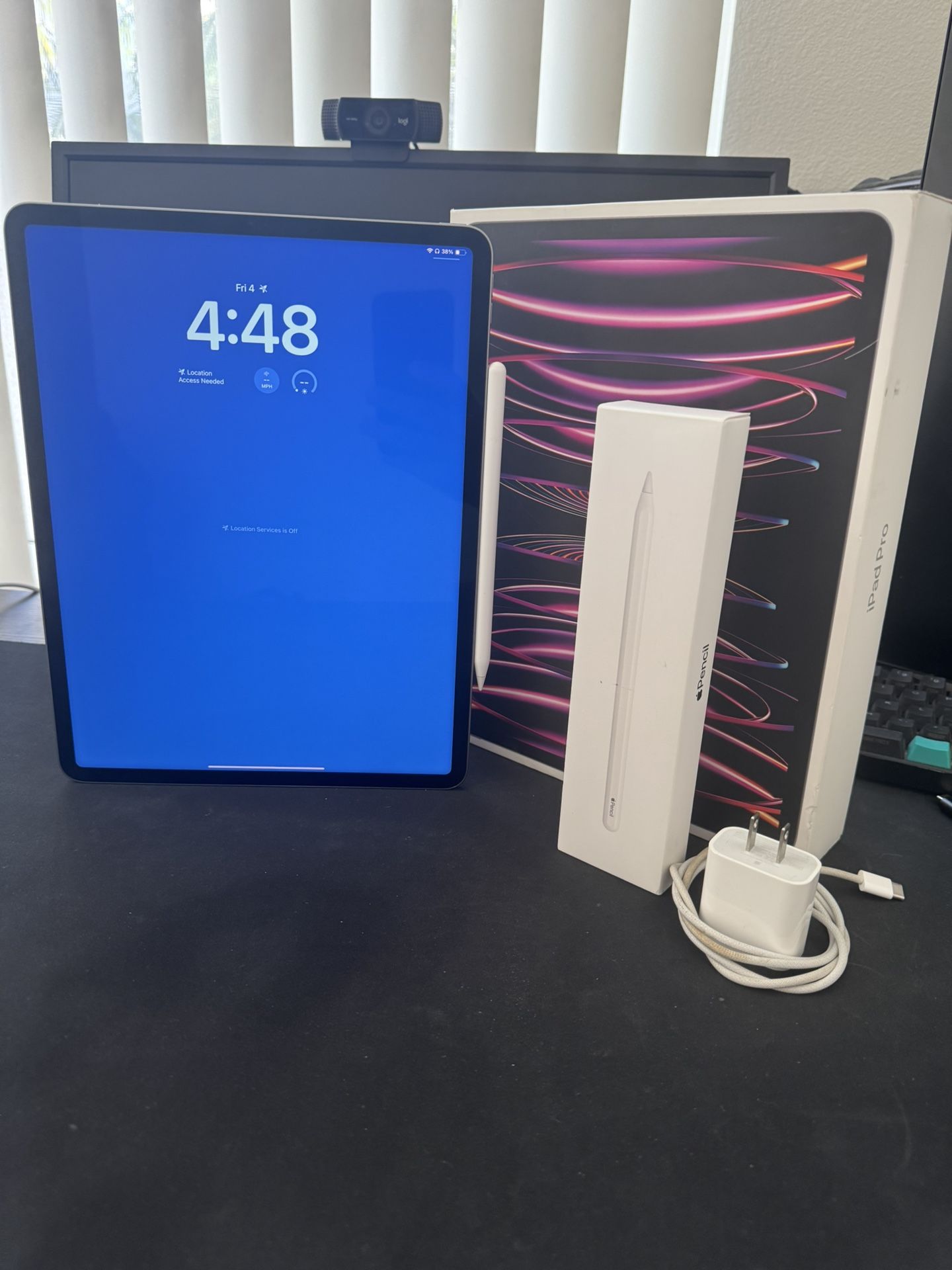 Pad Pro (12.9-inch) (6th generation) 256Gb WiFi w/ Apple Pencil (2nd generation) $700 OBO