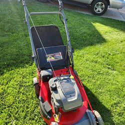 Snapper 6.5 HP 22-in 190cc Self-propelled Auto Drive Mower With Large Bag And Mulch Plug Plus Full Tune Up