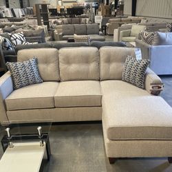 Reversible Chaise Sectional 