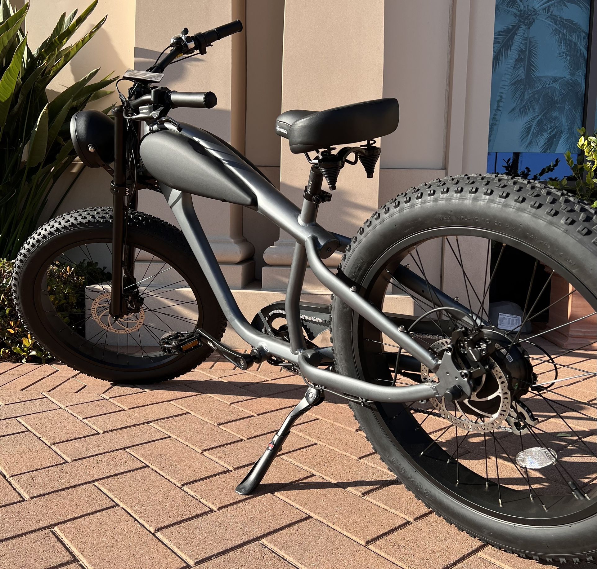 1000 Watt Electric Beach Cruiser Style E-Bike, 28mph, 17.5ah Battery