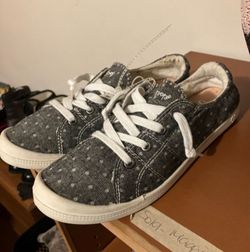 $10, New Women’s shoes size 8.5