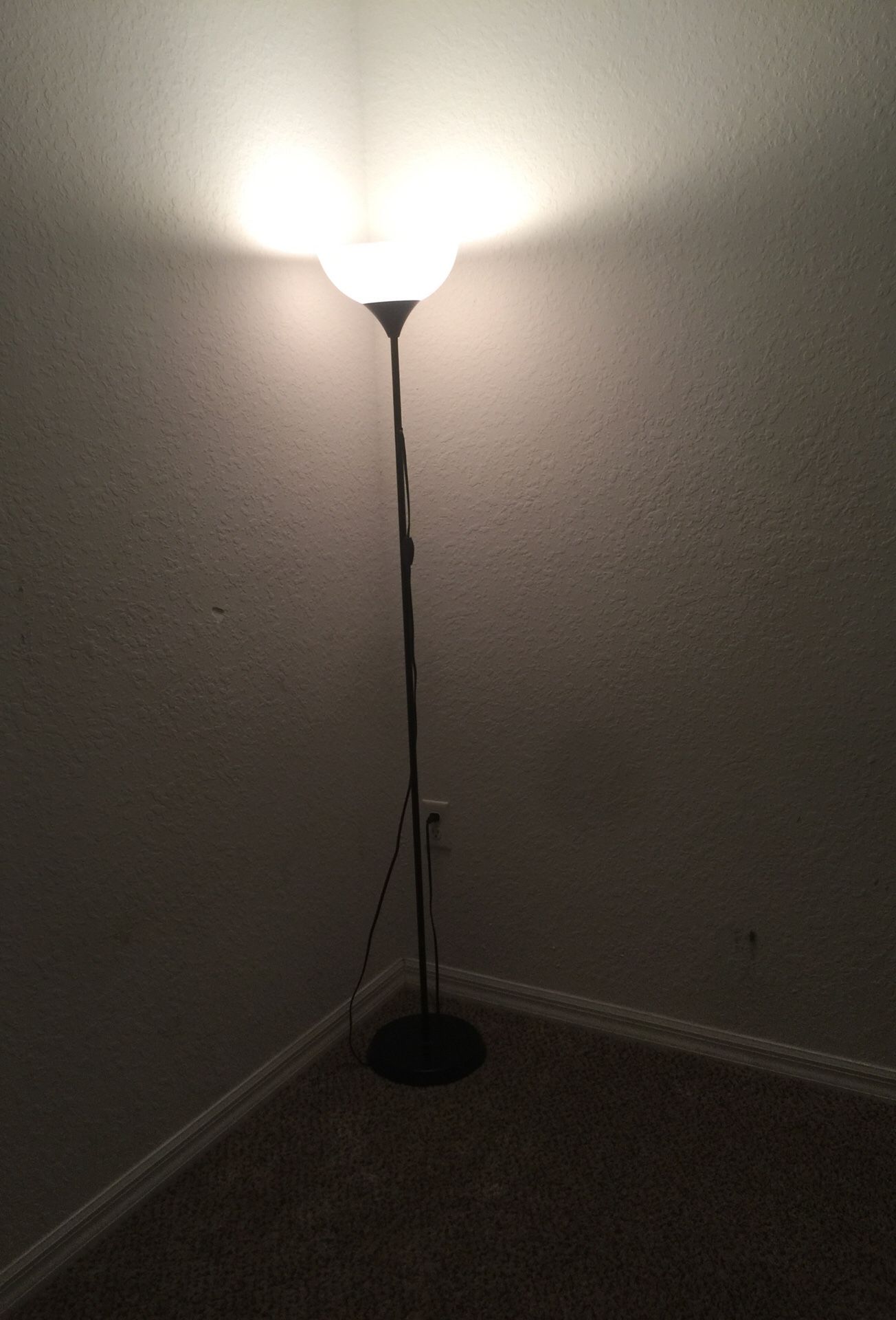 Floor lamp