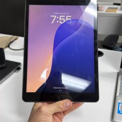 iPad Like New 9th Gen 