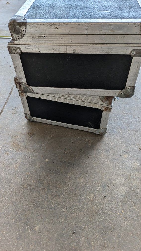 2 Music Flight Cases $70