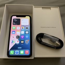 iPhone XR Unlocked 