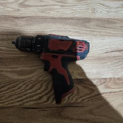 Milwaukee 12v Drill 