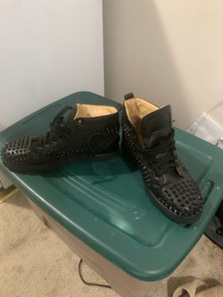 Red bottoms spikes