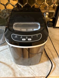 Magic Chef Ice Maker