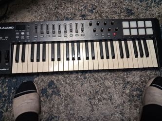 M audio (midi) keyboard