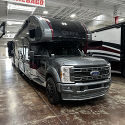 Thor Motor Coach Omni RS36