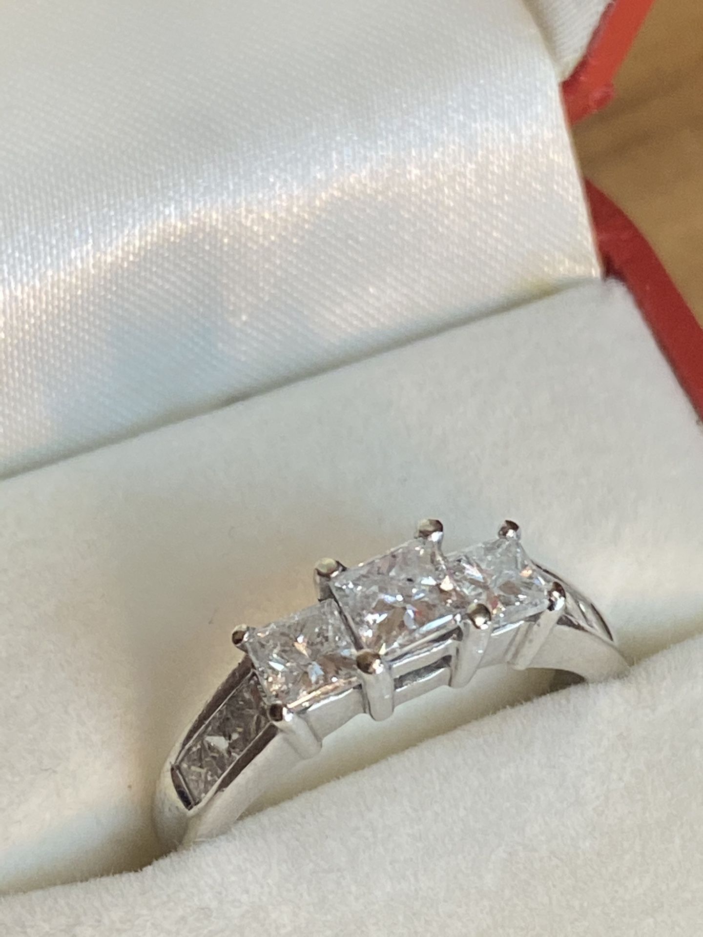 2ctw Genuine Diamonds! Princess Cut 3 Stone Ring + Side Stones 14kwg