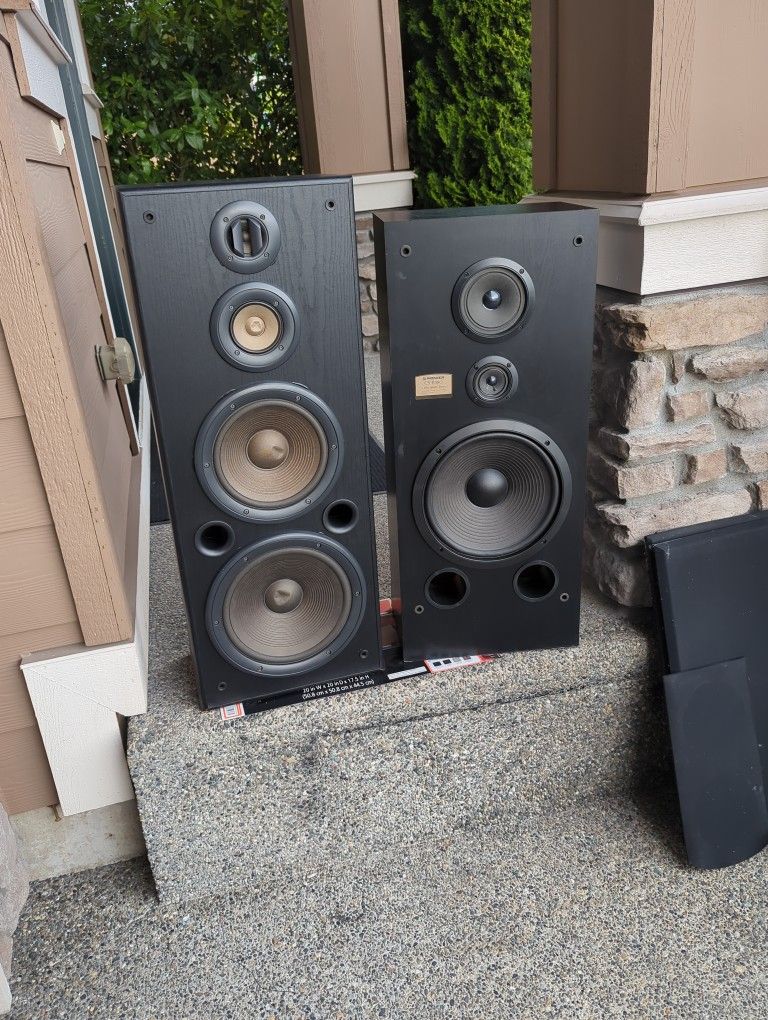 Pioneer..Technics. Speakers