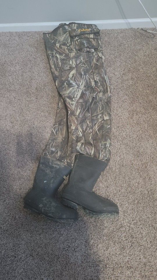 cabellas waders chest used size 14 Hunting fishing work not tested