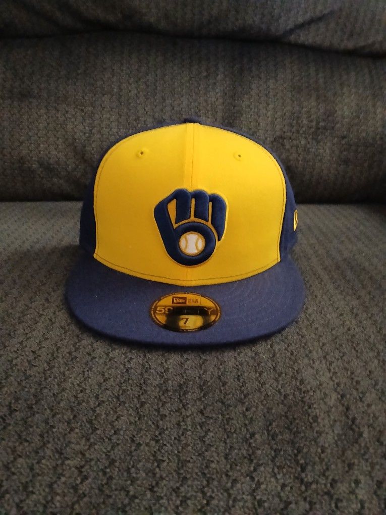 Milwaukee Brewers Fitted Cap