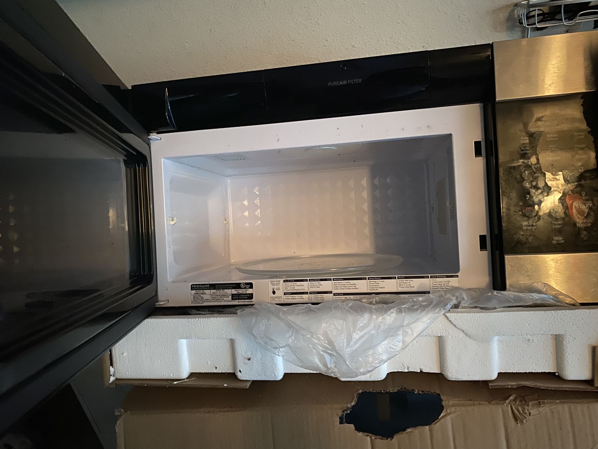 Microwave Oven