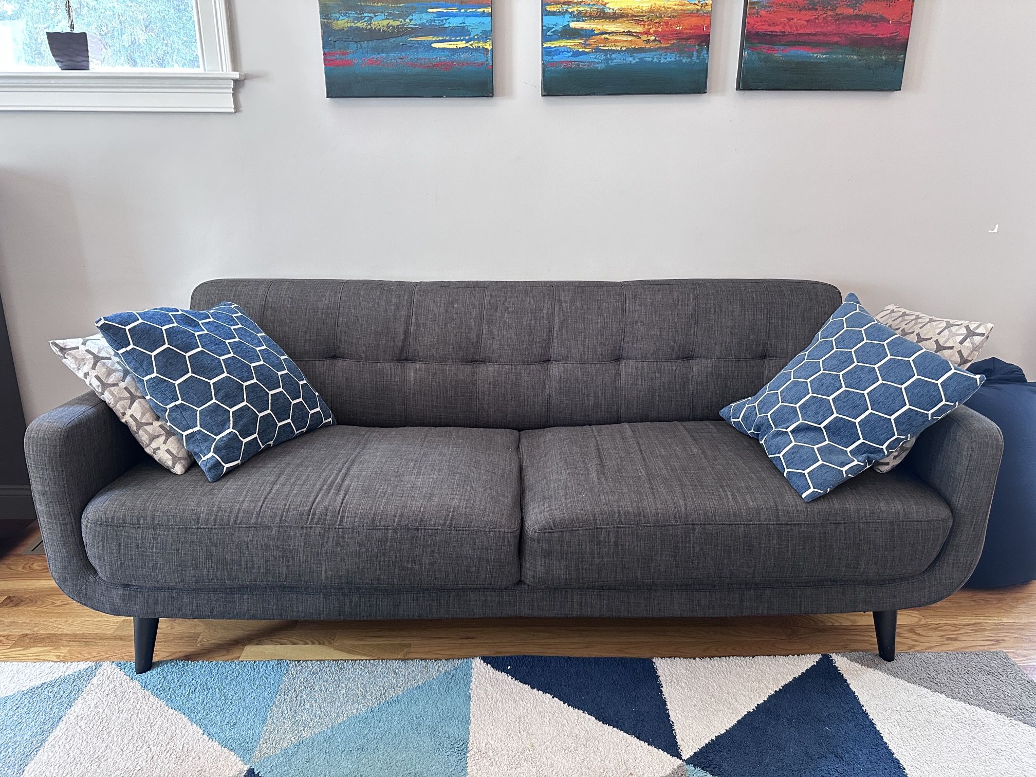 Sofa / Couch
