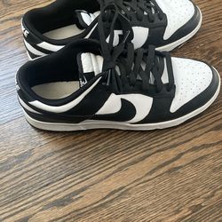 Black white Nike panda