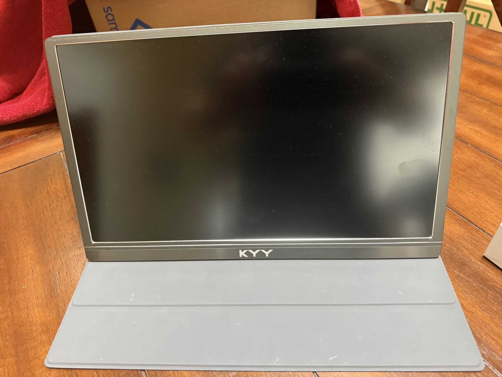 Full HD Portable Monitor 15.6”