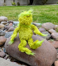 2002 Dr. Seuss Grinch Plush 10" Manhattan Toy Company Stuffed Animal Christmas