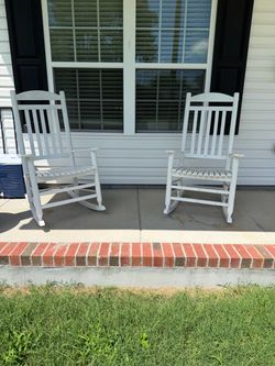 Outdoor rocking chairs