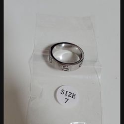 LOVE ring size 7 in silver