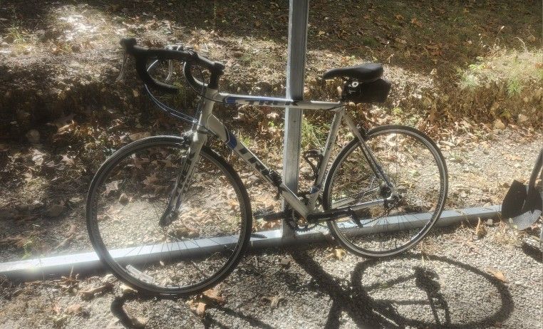 Trek Road Bike 