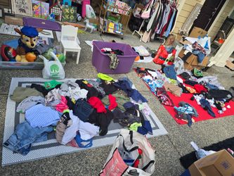 🛍️✨ BACK-TO-SCHOOL/END OF SUMMER YARD SALE! ✨🛍️ PRICES TO SELL $10 OR LESS