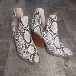 Ankle Booties with Block Heel