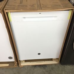New GE Dishwasher. White
