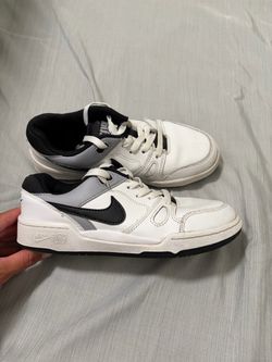 Boy nike shoes size 3.5y