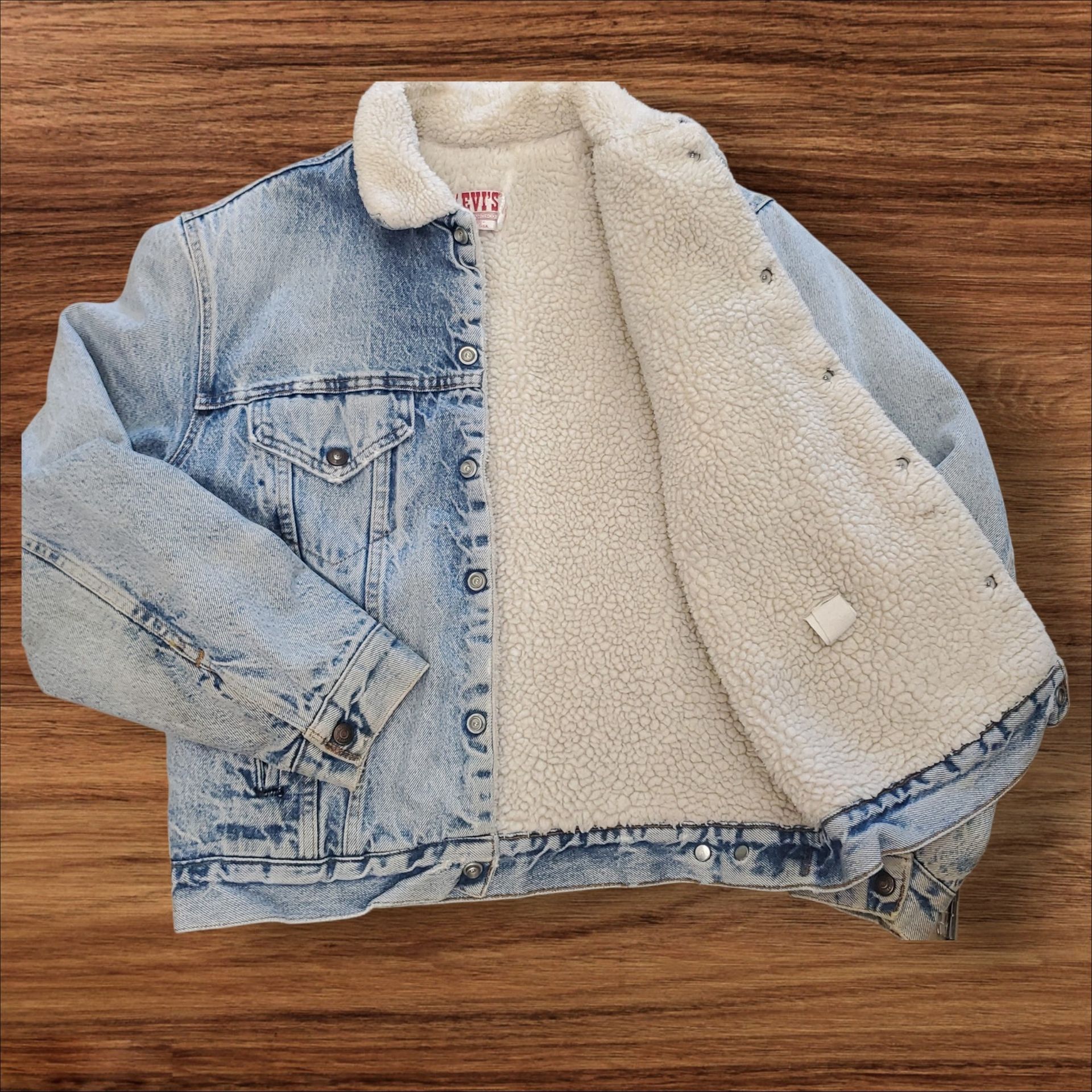 Levi's Light Blue Sherpa Lined Trucker Jacket Men’s Regular Short Button Logo